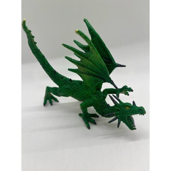Green Forest Dragon Fantasy Figure - Jurassic Fun Toys - Picture 2 of 6